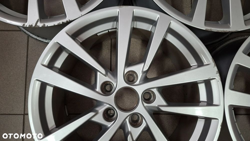 Felgi Aluminiowe 17 Audi A3 8V 5x112 ET 51 - 4