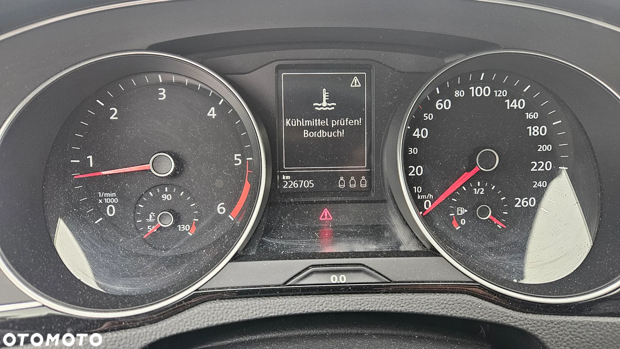 Volkswagen Passat Variant 1.6 TDI (BlueMotion Technology) DSG Comfortline - 12