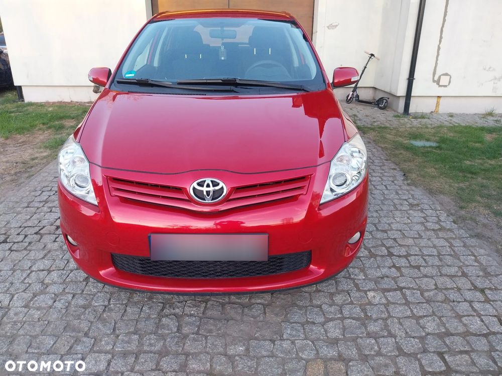 Toyota Auris 1.6 Sol - 2