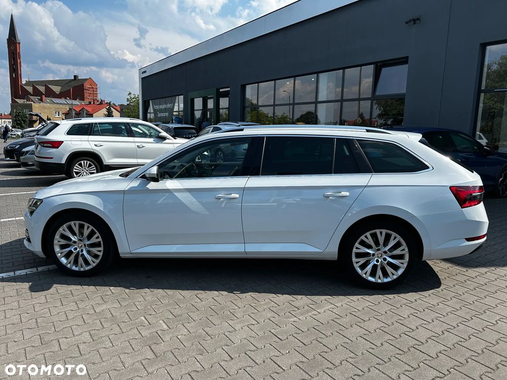 Skoda Superb 2.0 TDI SCR 4x4 Style DSG - 10