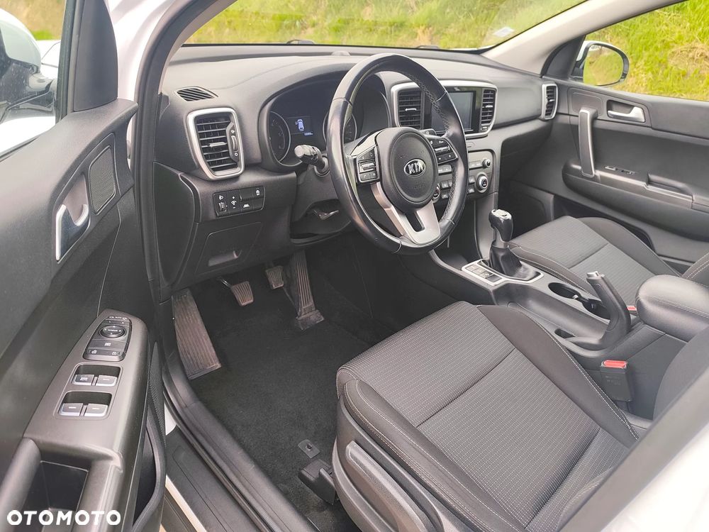 Kia Sportage 1.6 CRDI AWD VISION - 12