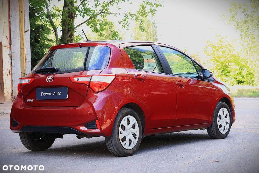 Toyota Yaris - 12