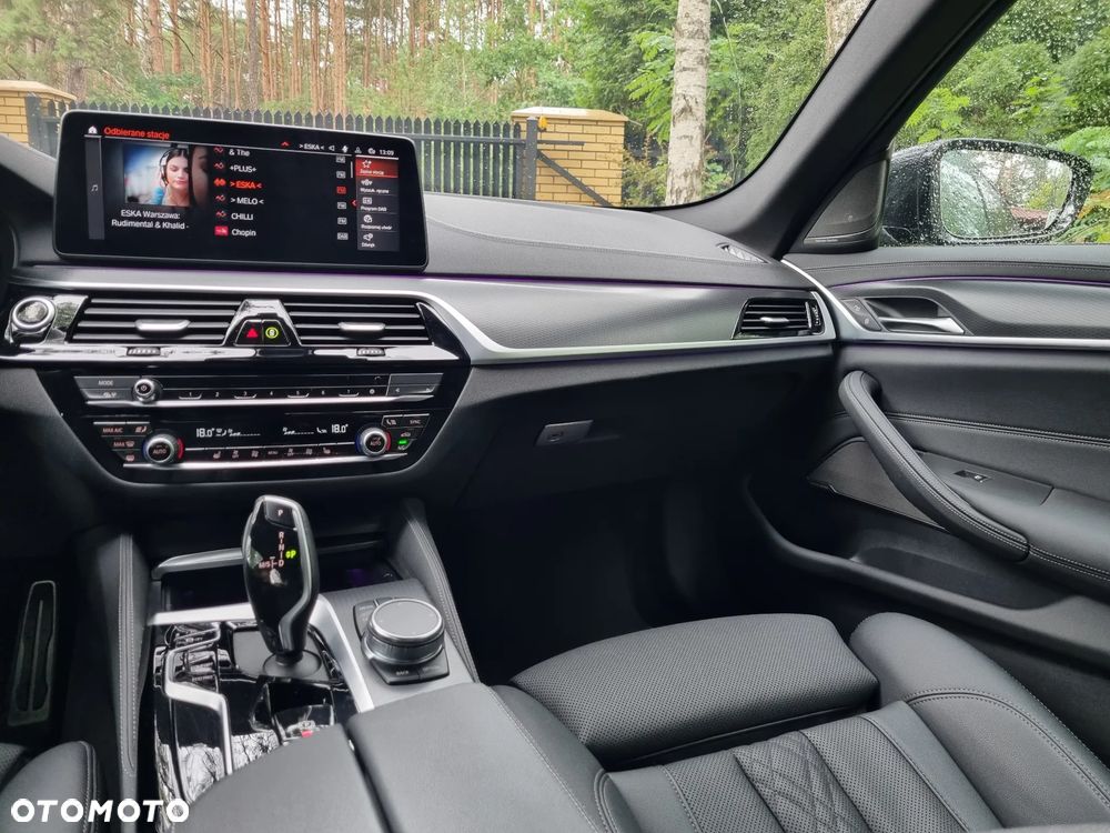 BMW Seria 5 520d xDrive MHEV M Sport sport - 17