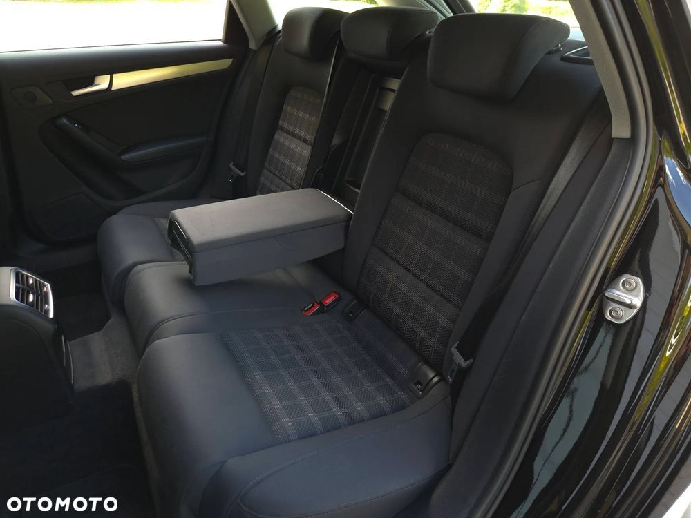Audi A4 Avant 2.0 TDI DPF quattro S tronic S line Sportpaket - 36
