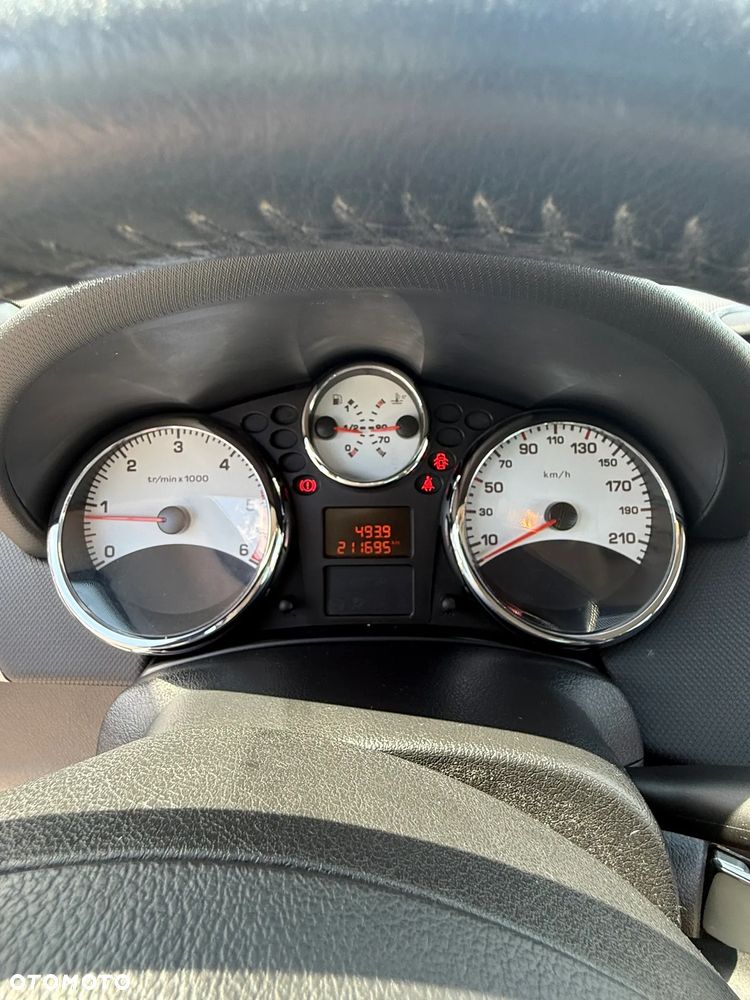 Peugeot 207 90 HDi FAP forever - 9