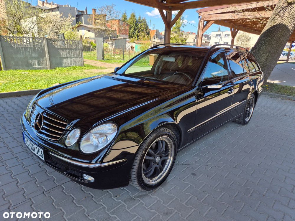Mercedes-Benz Klasa E 240 4Matic Elegance - 5