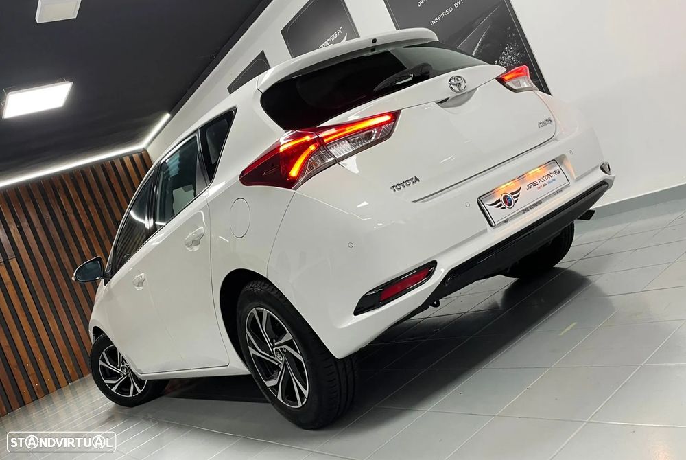 Toyota Auris 1.4 D-4D Exclusive - 19