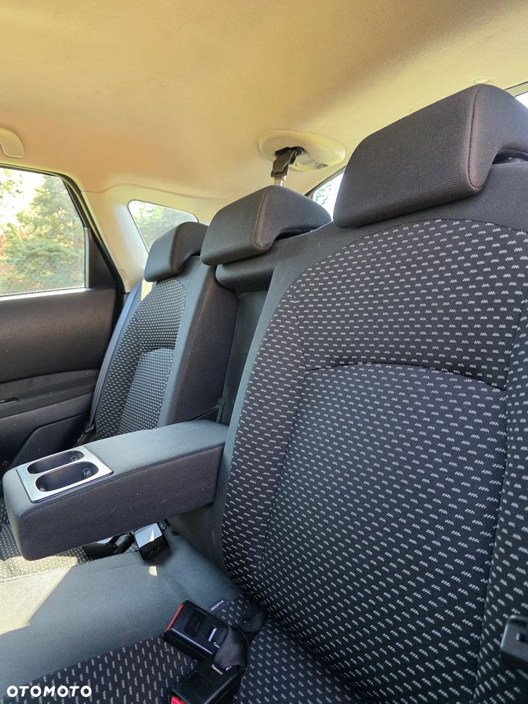 Nissan Qashqai 2.0 4 x 4 visia - 5