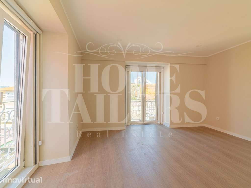 T1 no 2º Piso - Apartamento Renovado no Centro Histórico - Grande imagem: 2/11