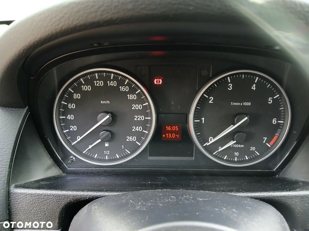 BMW X1 sDrive18i - 12