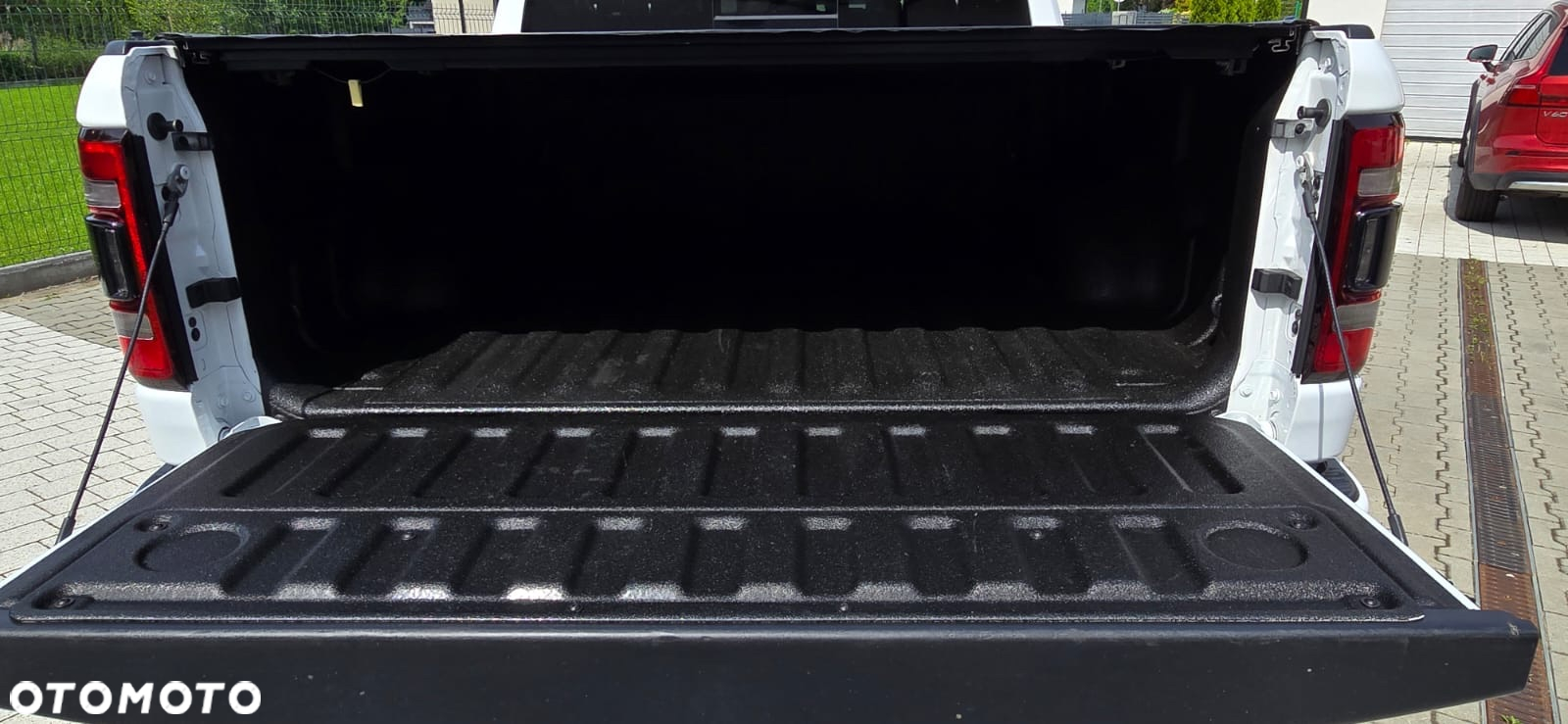 RAM 1500 Crew Cab Sport - 28