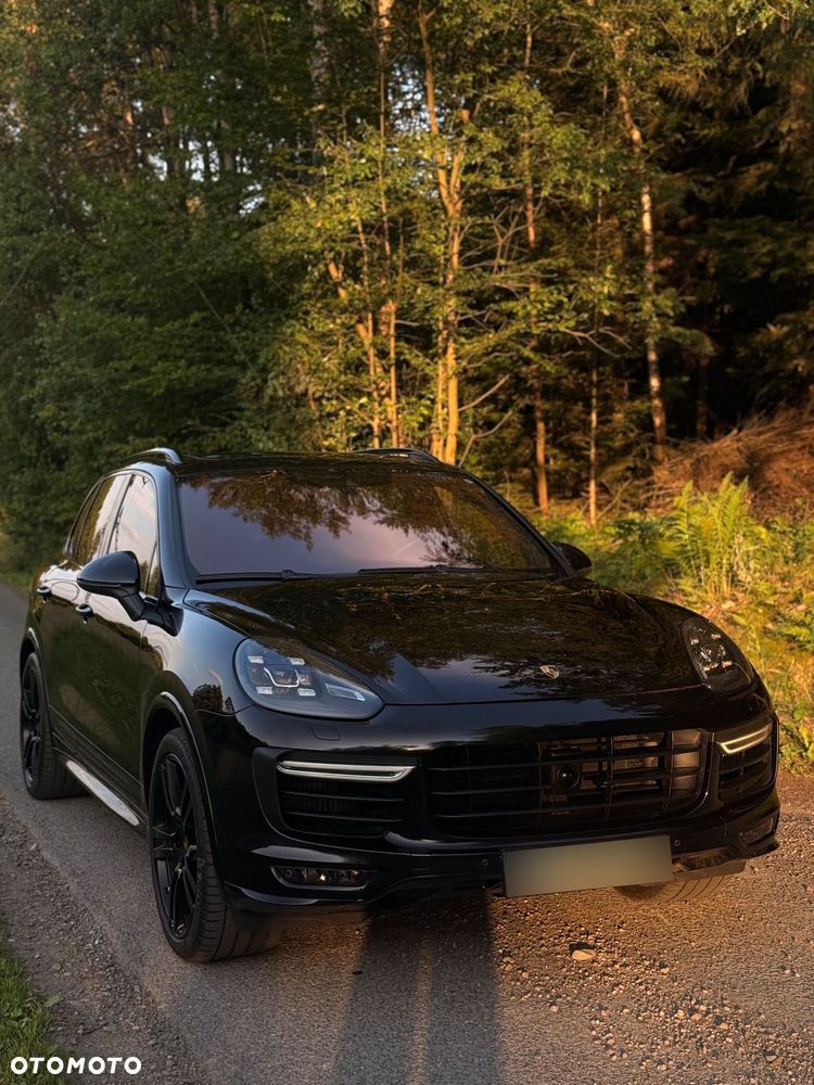 Porsche Cayenne Turbo - 28