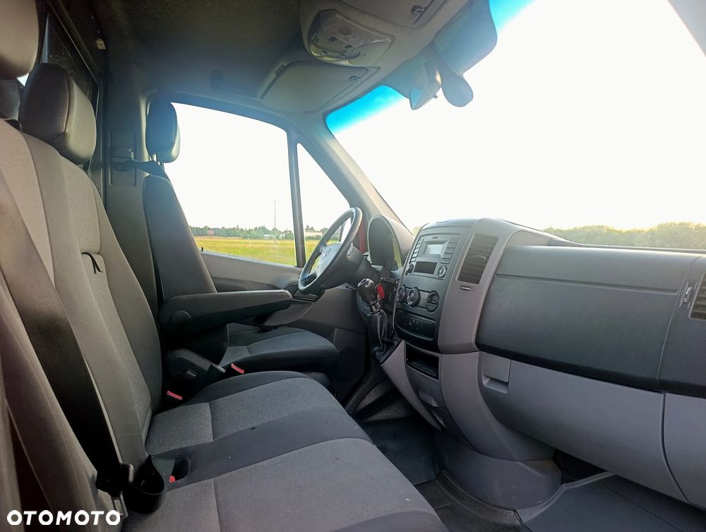 Volkswagen Crafter - 11