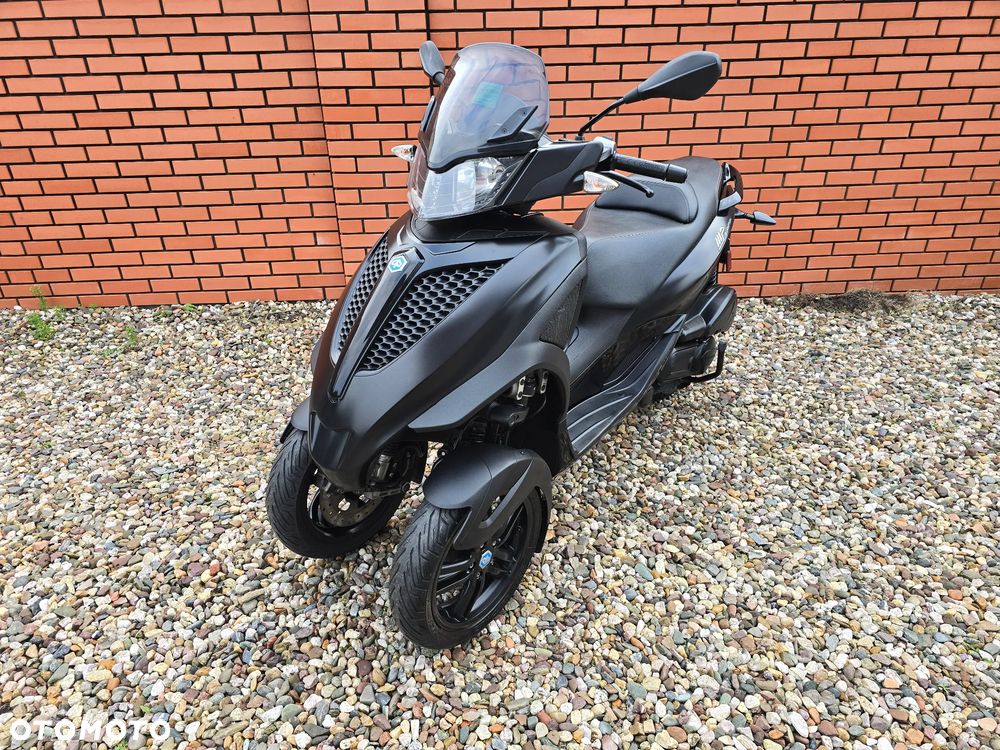 Piaggio MP-3 - 6