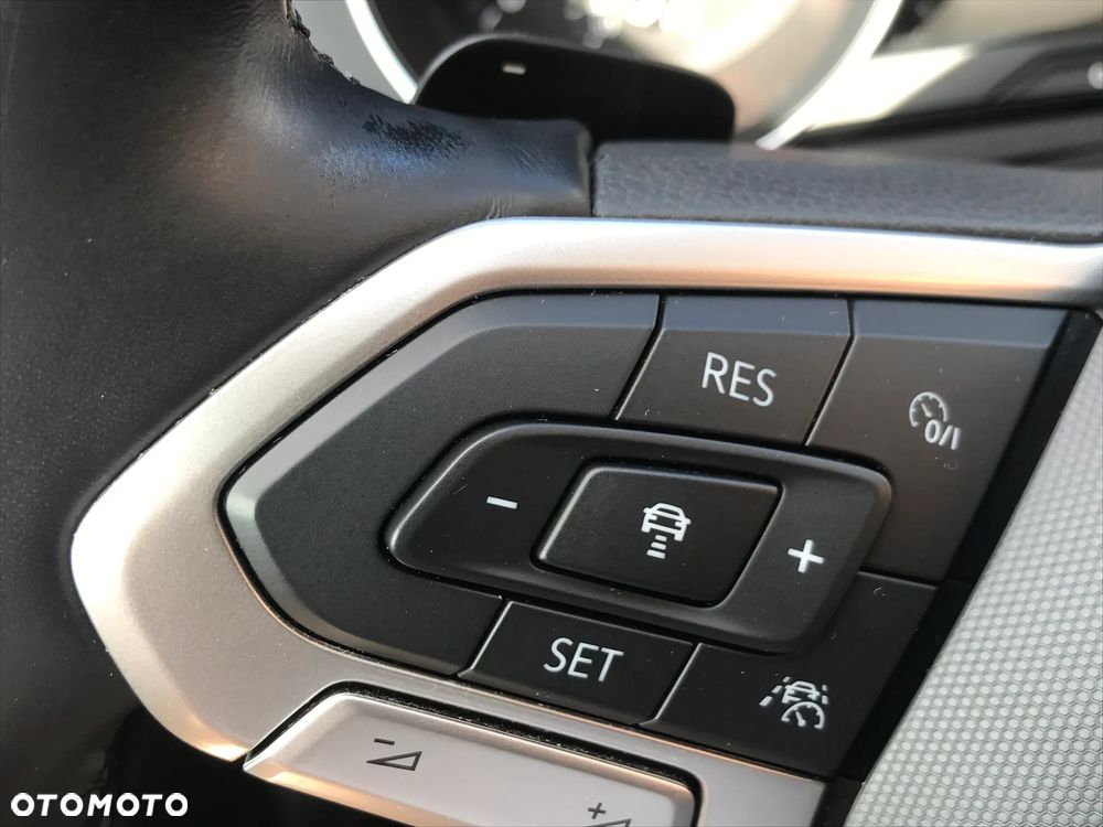 Volkswagen Passat 1.5 TSI EVO Business DSG - 23