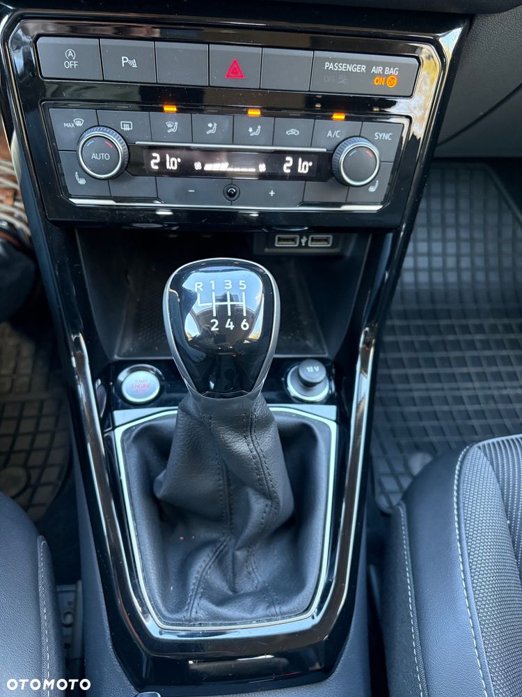 Volkswagen T-Cross 1.0 TSI United - 14