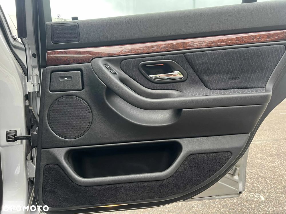 BMW Seria 7 730d - 26