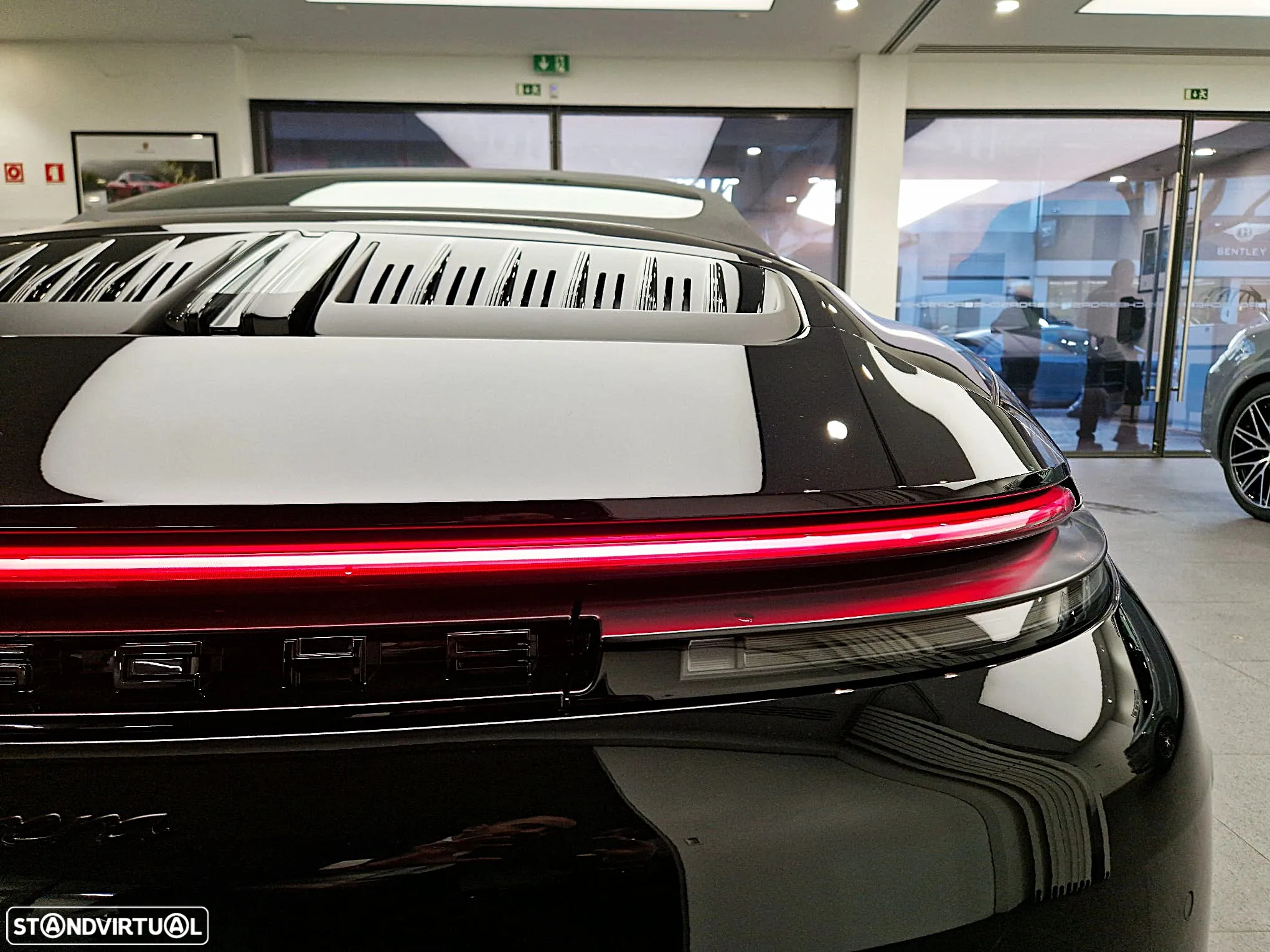 Porsche 911 (992) Carrera - 6