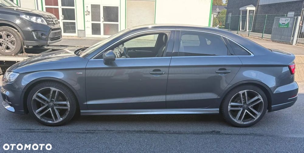 Audi A3 Limousine 1.4 TFSI cylinder on demand ultra Str S line Sportpaket - 3