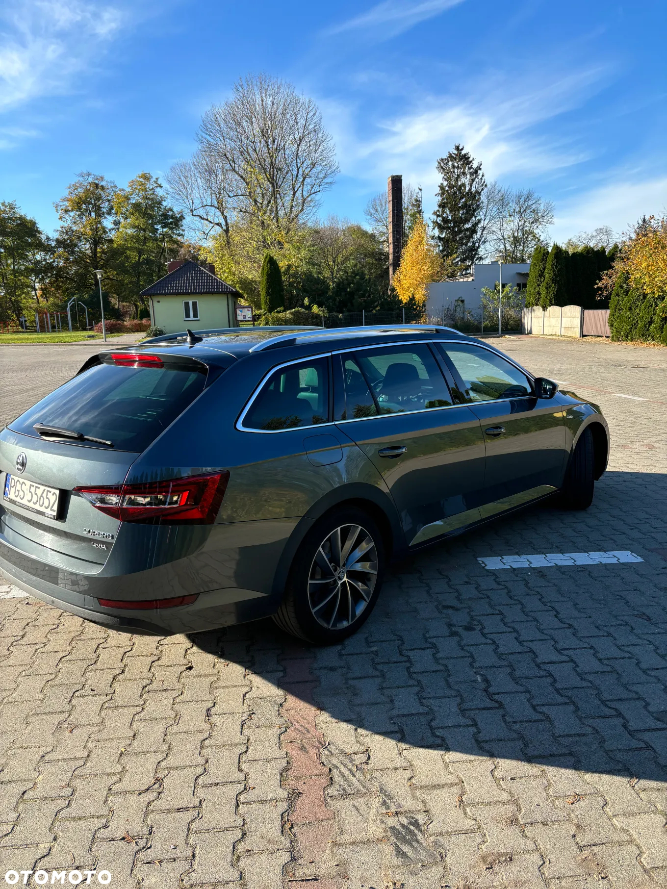 Skoda Superb 2.0 TDI 4x4 L&K DSG - 2