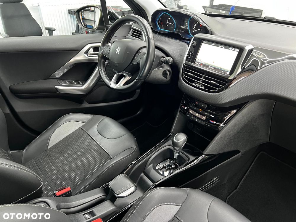 Peugeot 2008 PureTech 130 Stop&Start EAT6 Black Edition - 6
