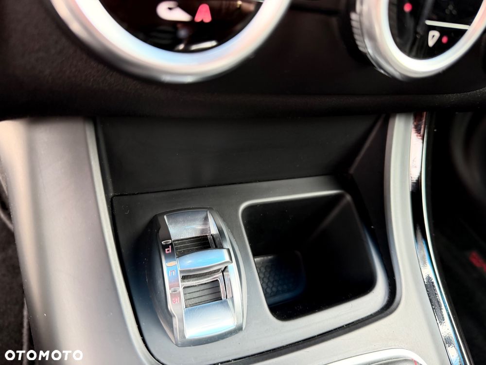 Alfa Romeo Giulietta 1.4 TB 16V Multiair Turismo - 17
