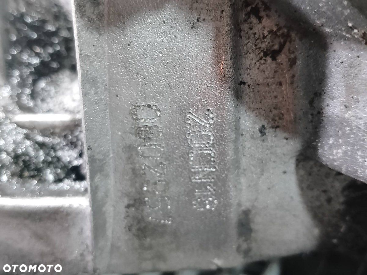SKRZYNIA BIEGÓW MANUALNA PEUGEOT 307 20CN18 1.4 8V - 9