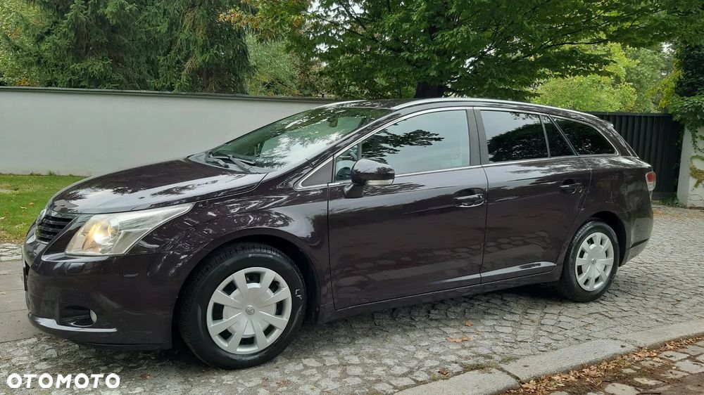 Toyota Avensis 1.6 Active - 31