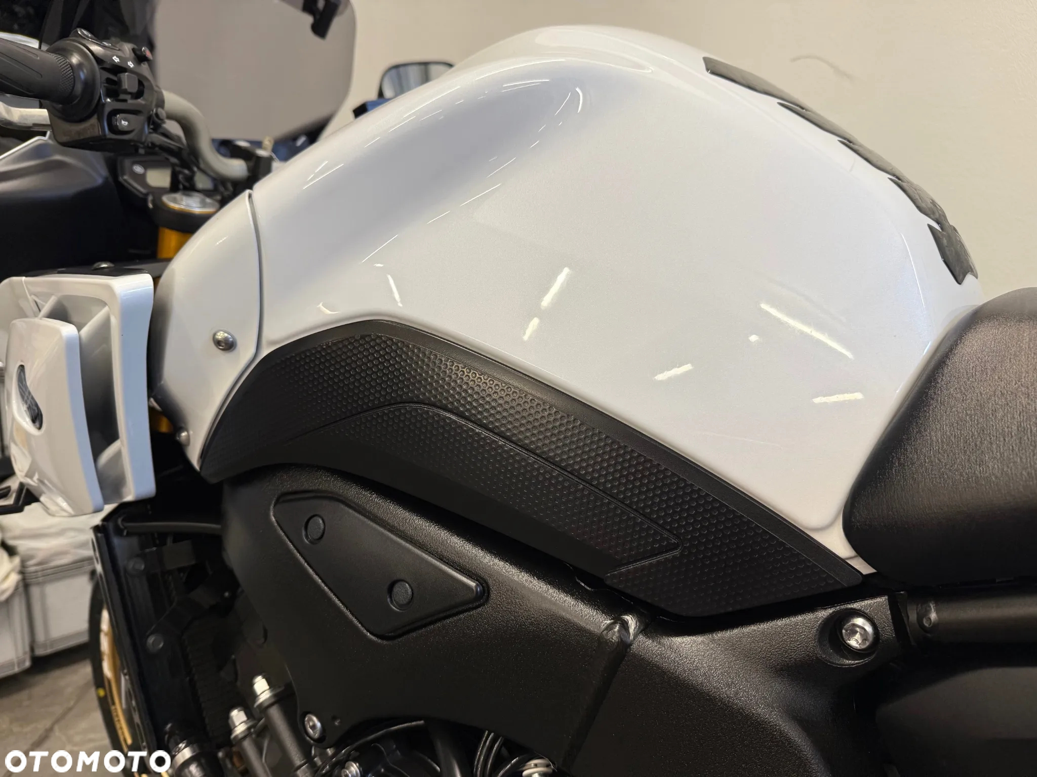 Yamaha FZ8 - 22