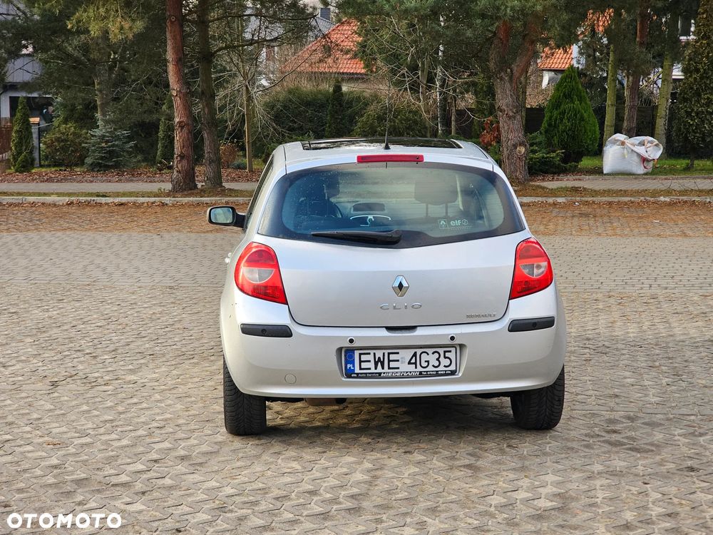 Renault Clio - 3