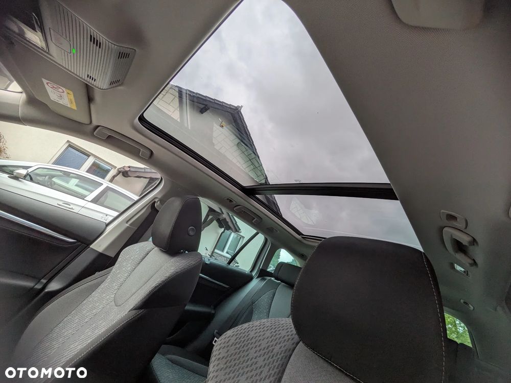 Skoda Octavia 2.0 TDI DSG First Edition - 17