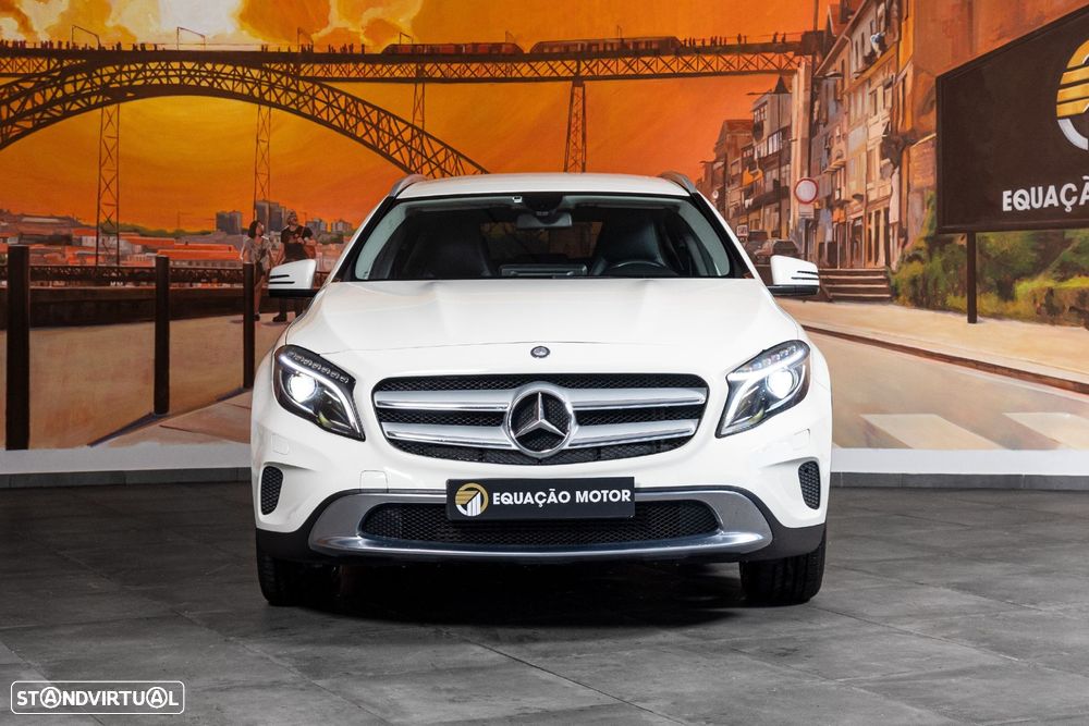 Mercedes-Benz GLA 200 d Urban - 2