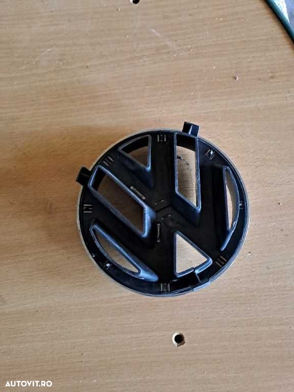 Emblema fata VW Touareg an 2003-2006 originala Cod 7L6853601A - 4