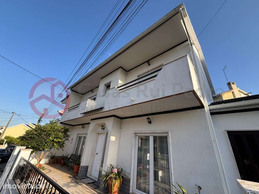 Moradia T3 com garagem em Vale de Milhaços, Corroios - Grande imagem: 2/26