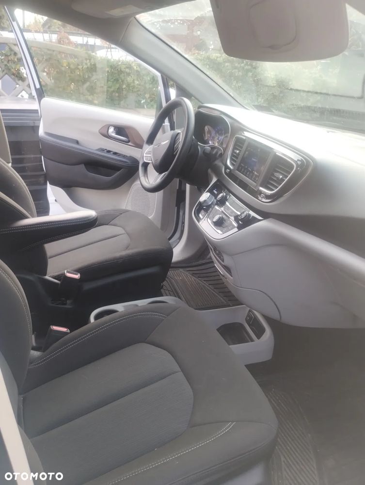 Chrysler Voyager - 13