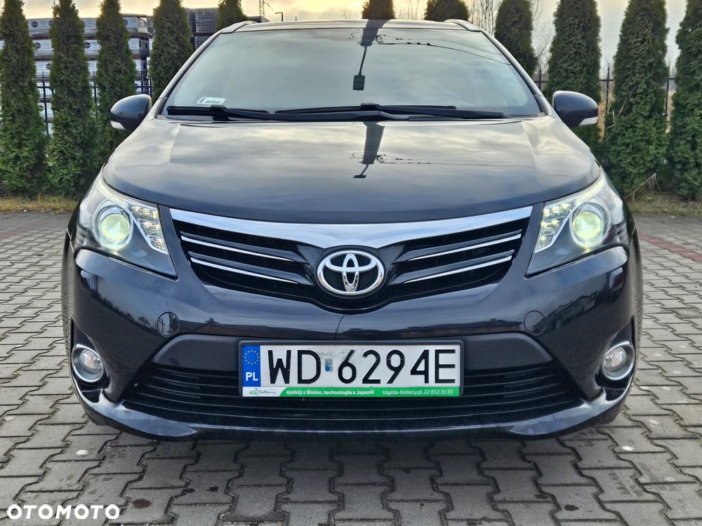 Toyota Avensis 1.8 Premium - 29