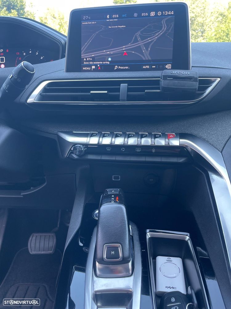Peugeot 3008 PureTech 130 Stop & Start GPF EAT8 Allure - 37