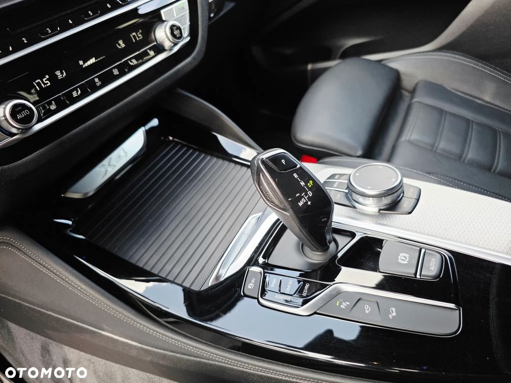 BMW X4 xDrive20d M Sport Edition - 24