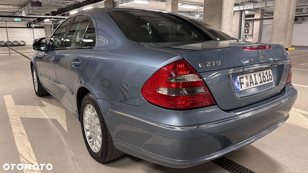 Mercedes-Benz Klasa E - 27