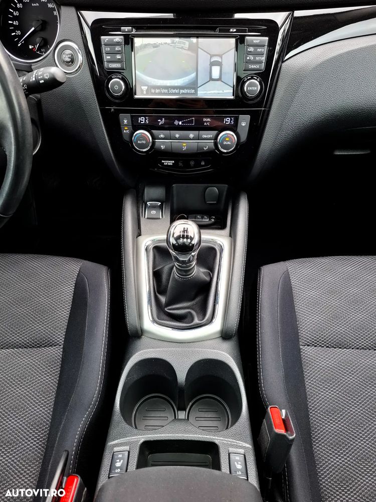 Nissan Qashqai 1.6 DIG-T N-Connecta - 9