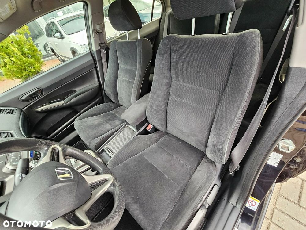 Honda Civic 1.8 Executive - 31
