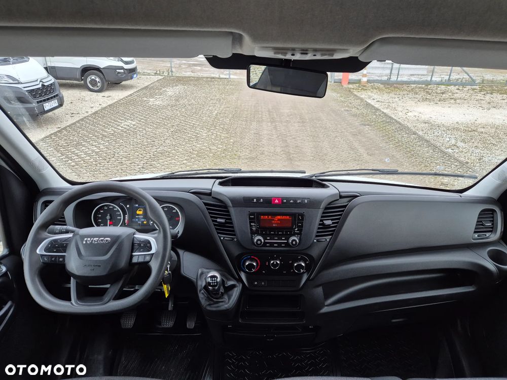 Iveco Daily 35S14, Brygadówka 7-os, 3,42m x 2,07m - 14