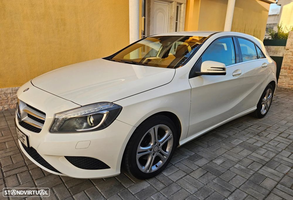 Mercedes-Benz A 180 CDI (BlueEFFICIENCY) Urban - 11