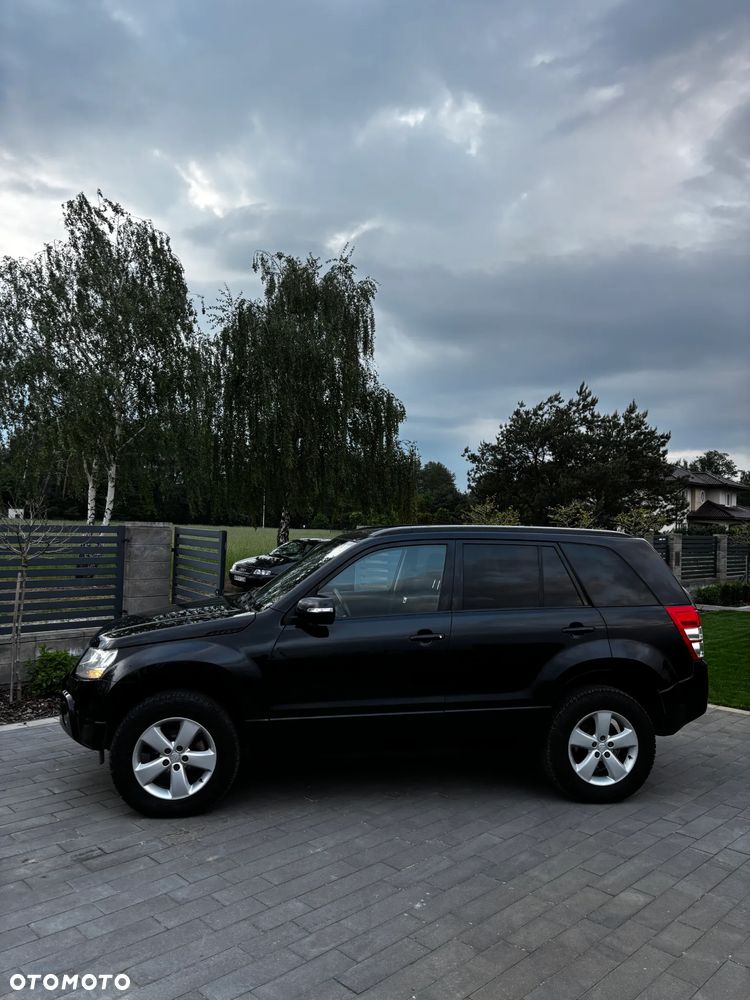 Suzuki Grand Vitara 2.4 Premium EU5 - 11