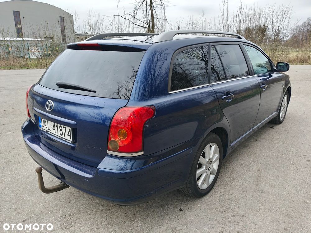 Toyota Avensis 2.0 D-4D Travel - 5