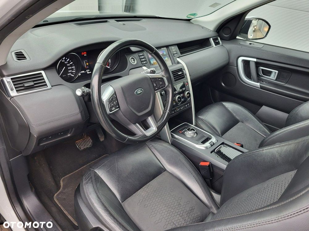 Land Rover Discovery Sport - 16