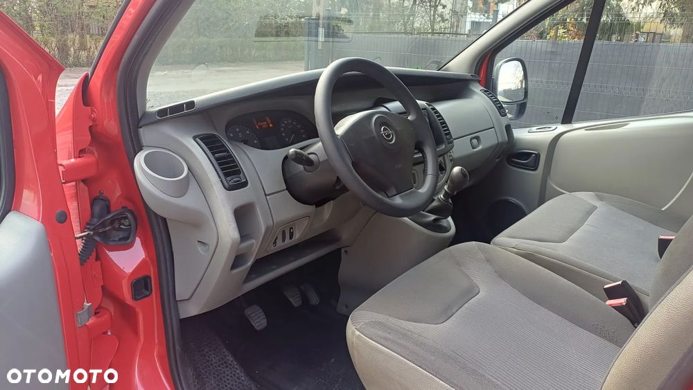 Opel VIVARO - 9