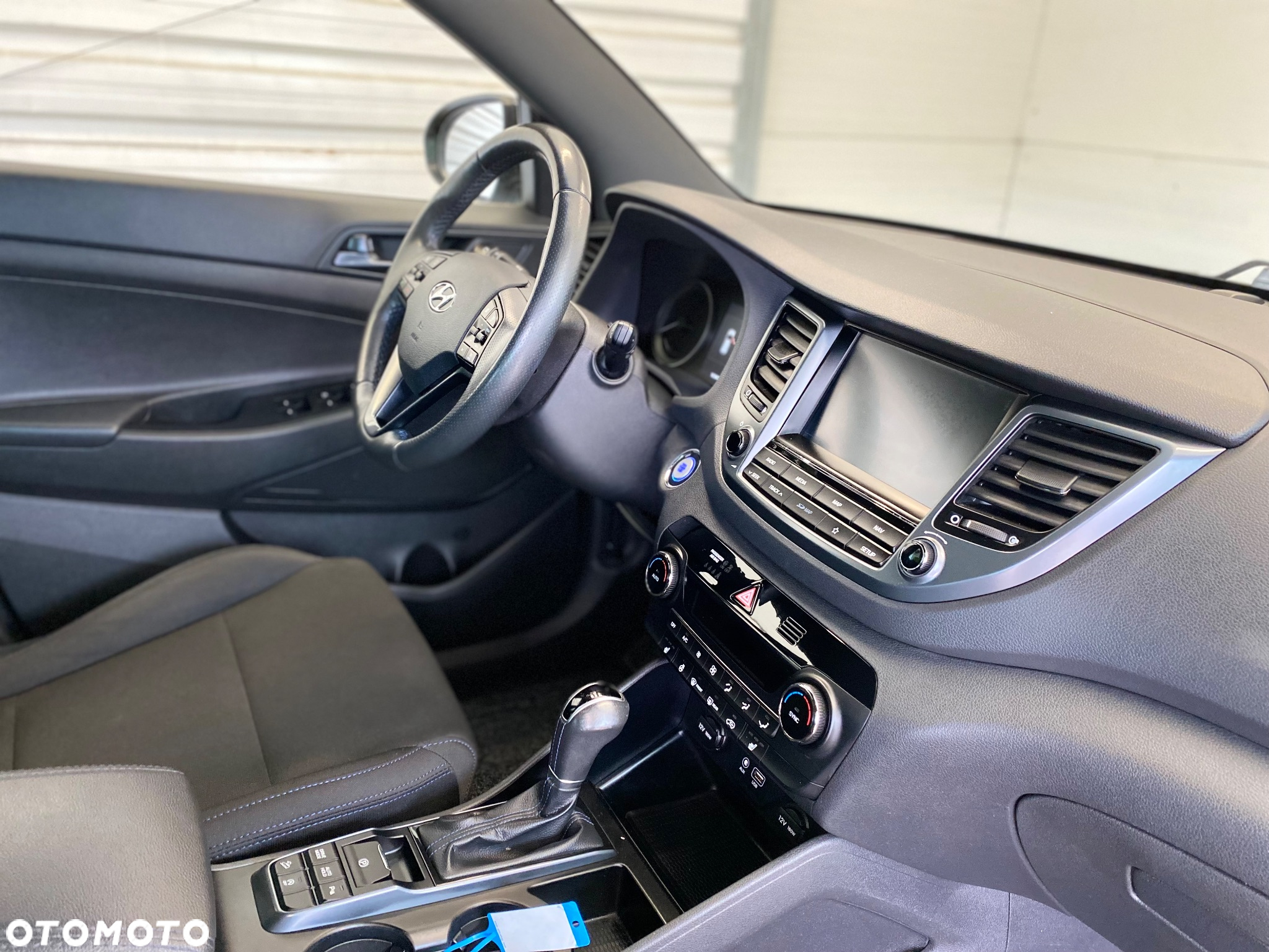 Hyundai Tucson 1.7 CRDI BlueDrive Style 2WD DCT - 11