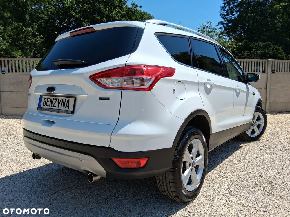 Ford Kuga 1.6 EcoBoost 2x4 Trend - 4