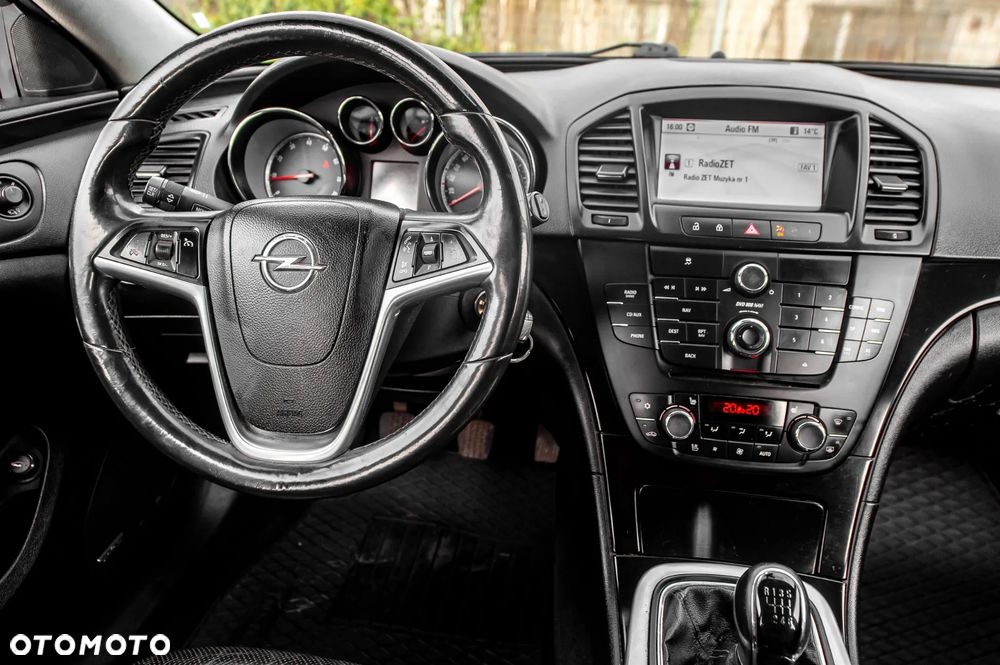 Opel Insignia - 8